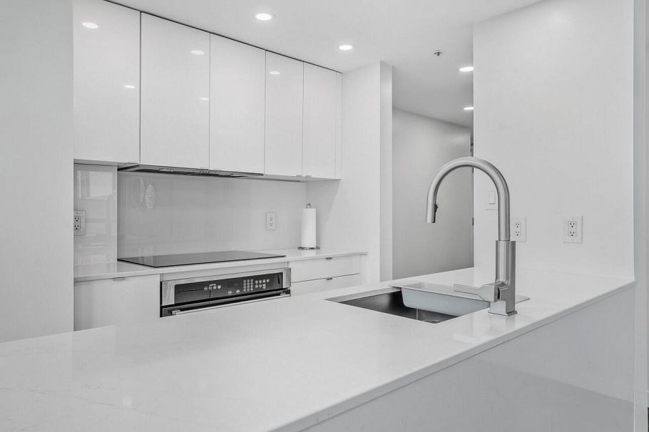 1007 1188 Howe Street Vancouver, BC - 5