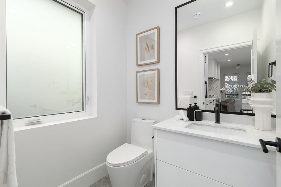 855 E 19th Avenue Vancouver, BC - 11