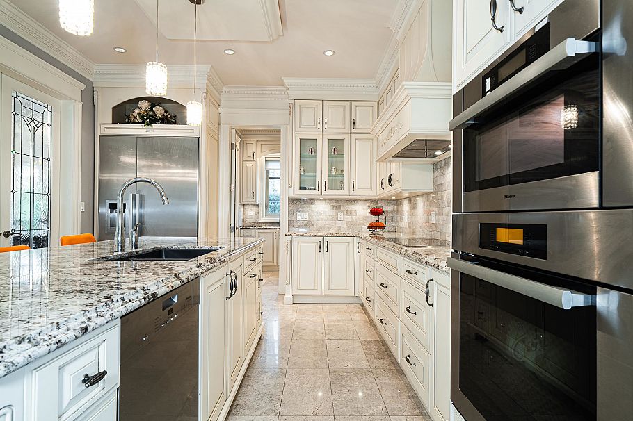 6708 Yew Street Vancouver, BC - 11