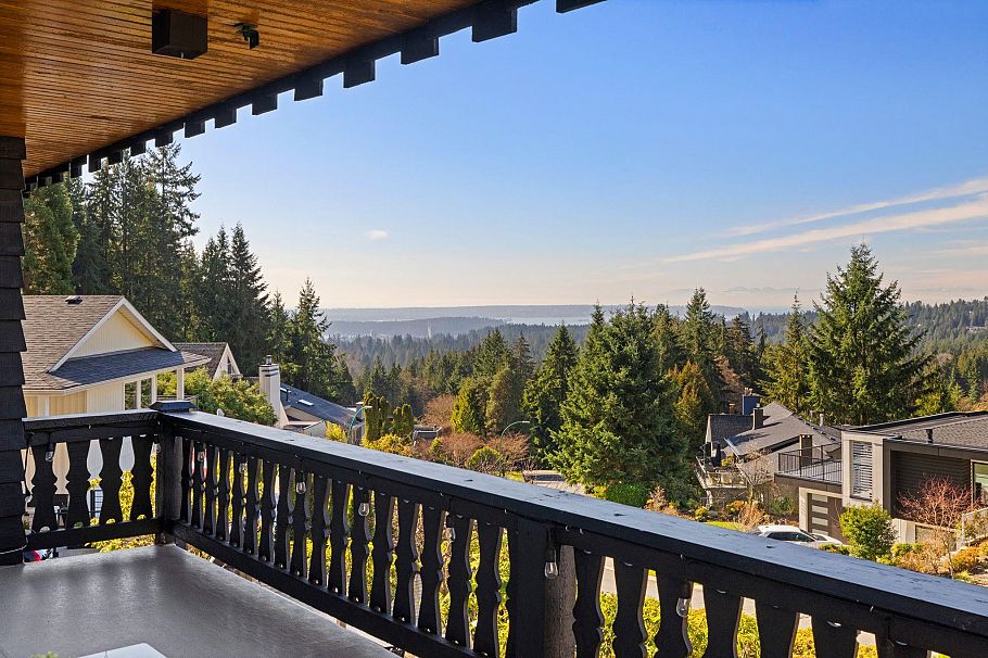 5508 Molina Road North Vancouver, BC - 11