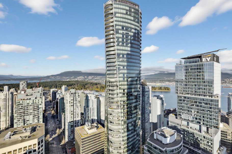 4401 1128 W Georgia Street Vancouver, BC - 1