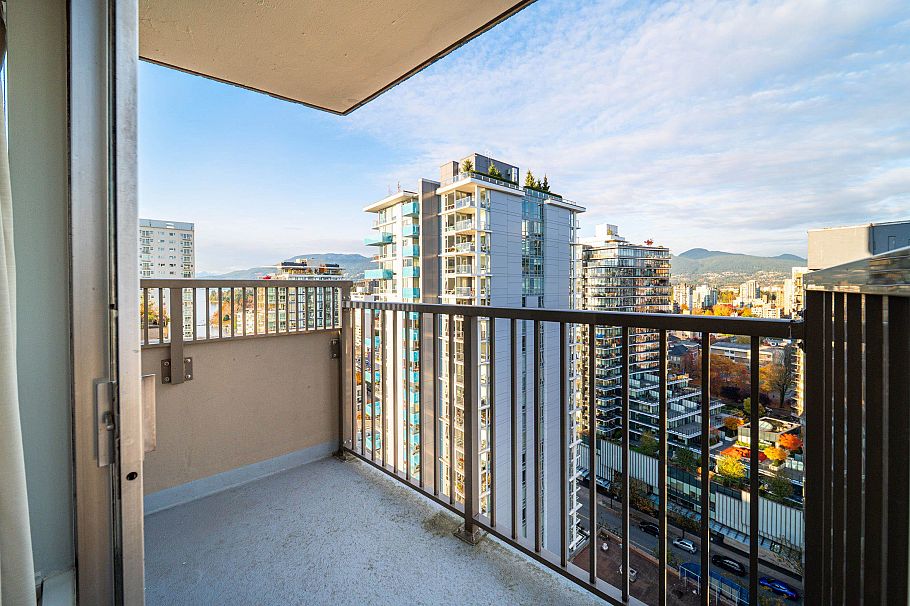 2004 1251 Cardero Street Vancouver, BC - 19