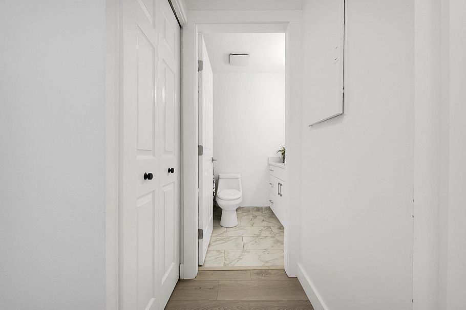 101 1333 W 7th Avenue Vancouver, BC - 22