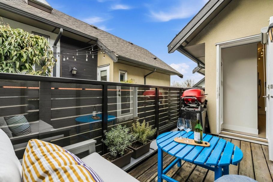 1681 Kitchener Street Vancouver, BC - 27