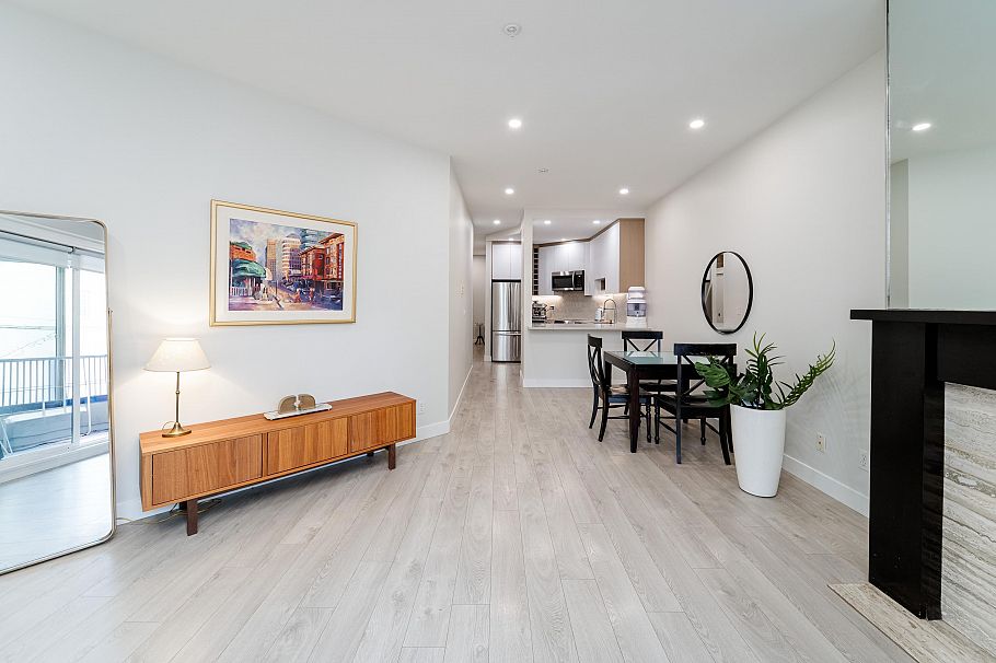 212 1924 Comox Street Vancouver, BC - 7