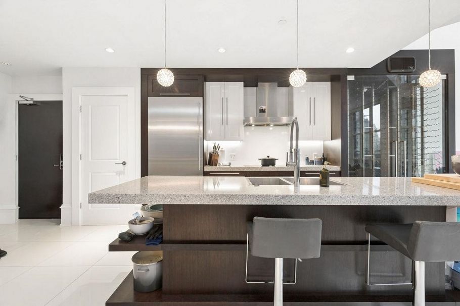 PH2 1102 Hornby Street Vancouver, BC - 11