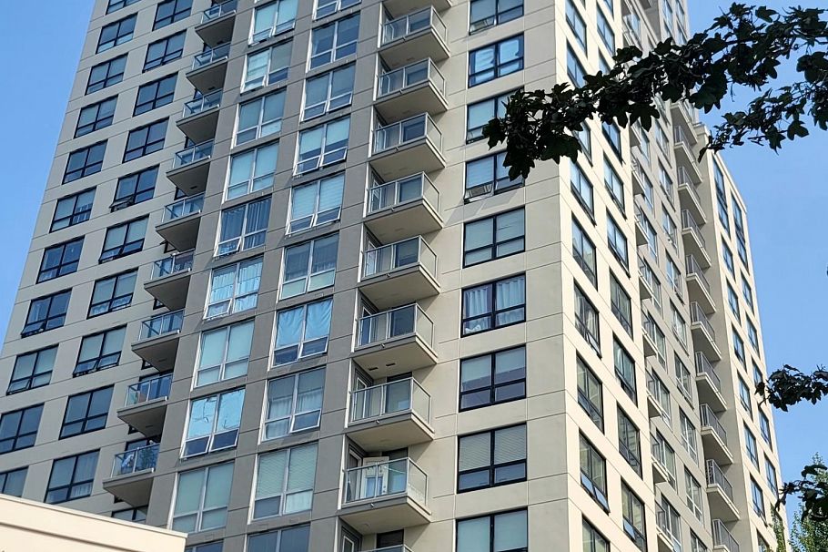 302 3663 Crowley Drive Vancouver, BC - 1