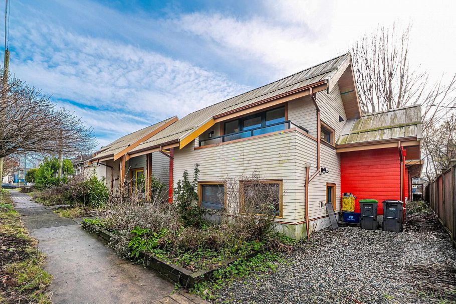 2311 Turner Street Vancouver, BC - 39