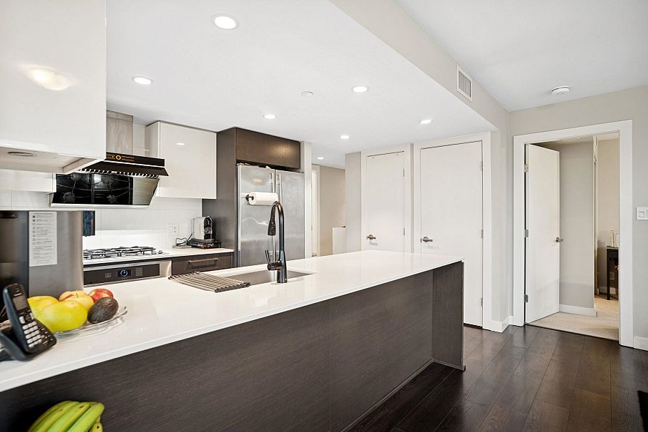 613 1618 Quebec Street Vancouver, BC - 7