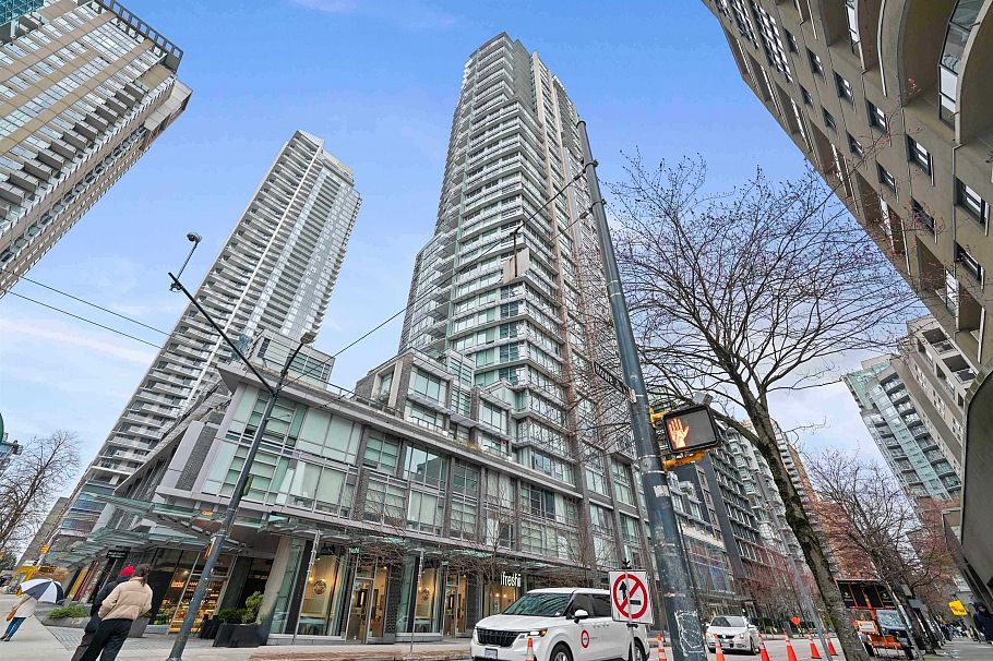 3804 1283 Howe Street Vancouver, BC - 1