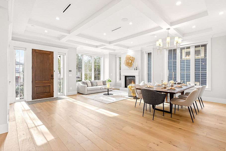 4089 W 19th Avenue Vancouver, BC - 2