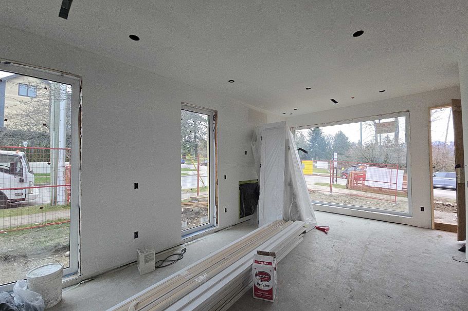 1 98 W 37th Avenue Vancouver, BC - 16