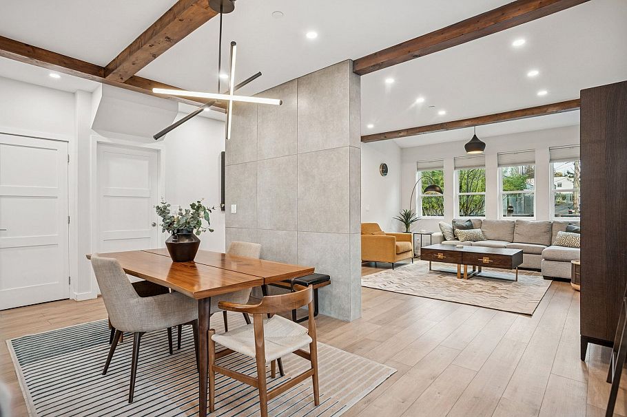 933 Mclean Drive Vancouver, BC - 1