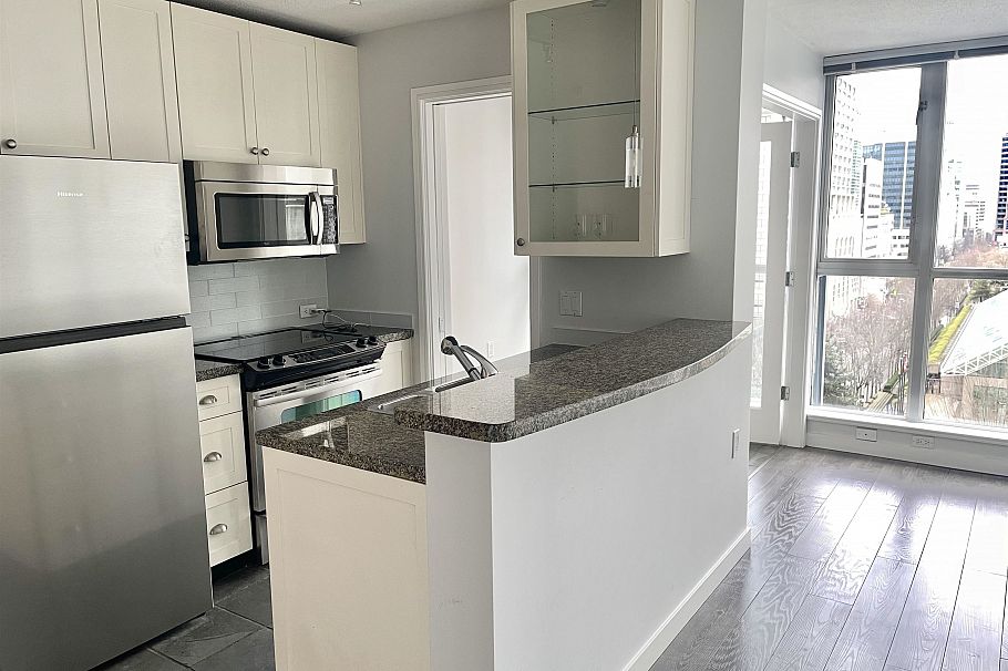 1402 1068 Hornby Street Vancouver, BC - 8