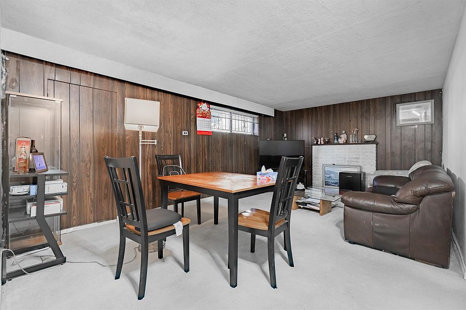 2630 E 1st Avenue Vancouver, BC - 11