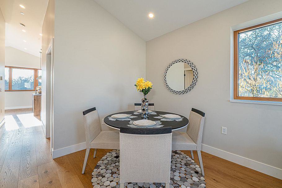 2311 Turner Street Vancouver, BC - 23