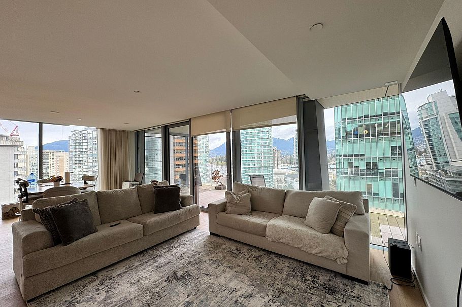 1103 1568 Alberni Street Vancouver, BC - 2