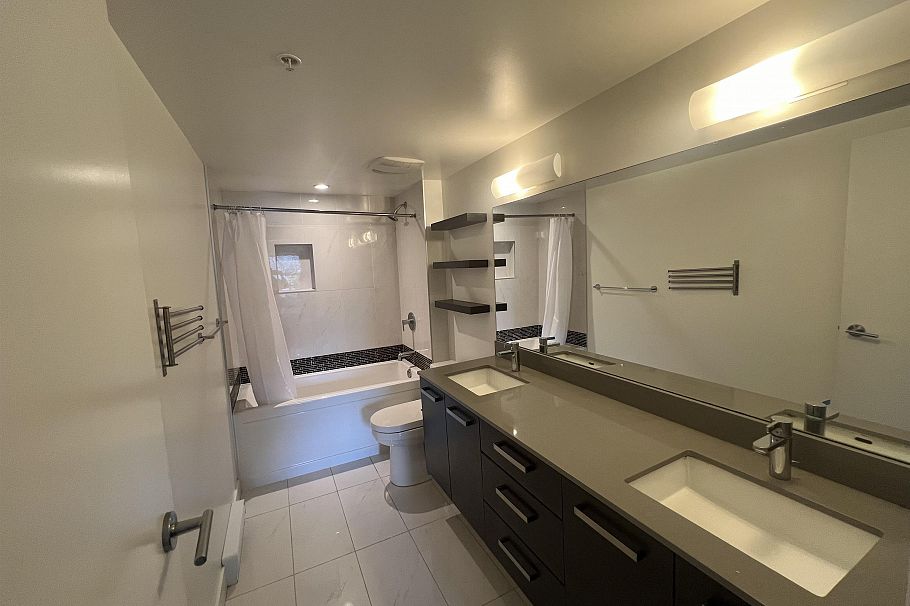 307 2858 W 4th Avenue Vancouver, BC - 7