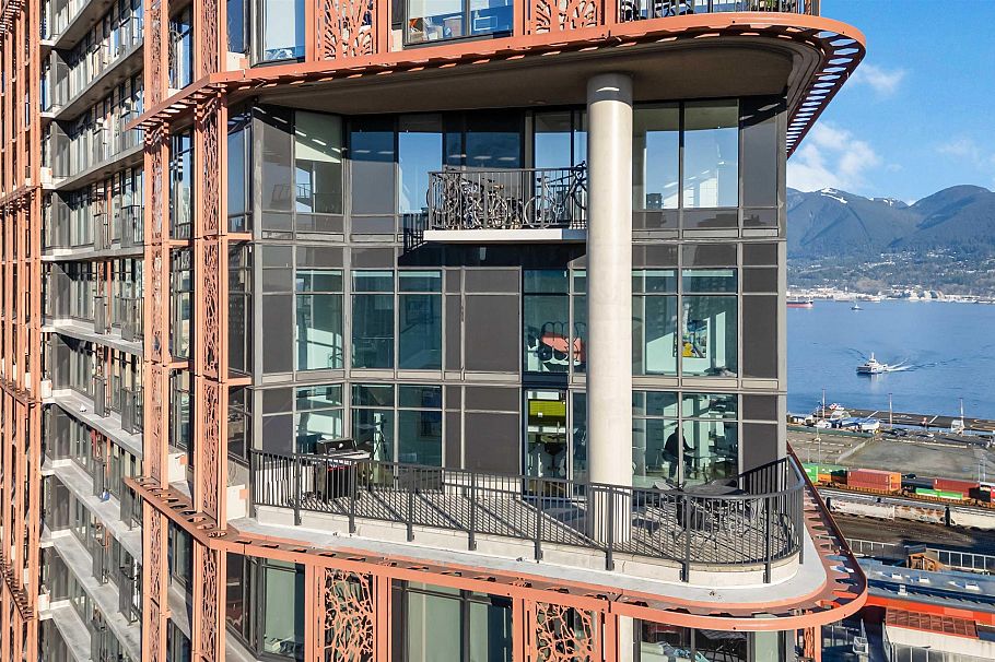 2306 128 W Cordova Street Vancouver, BC - 10