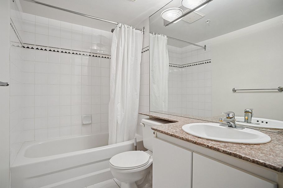 2409 1189 Howe Street Vancouver, BC - 13