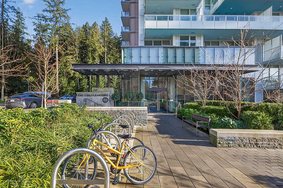 101 5608 Berton Avenue Vancouver, BC - 2