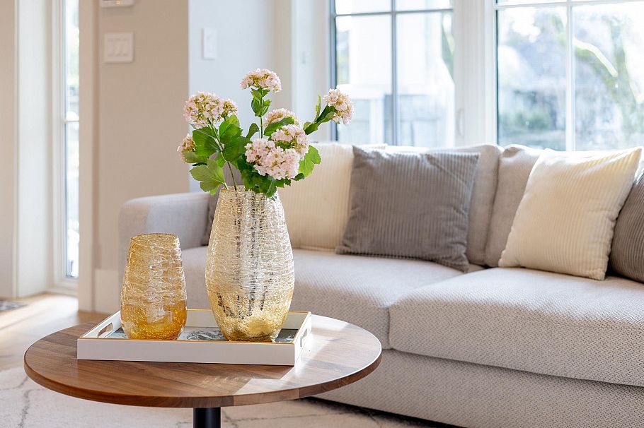 4089 W 19th Avenue Vancouver, BC - 5