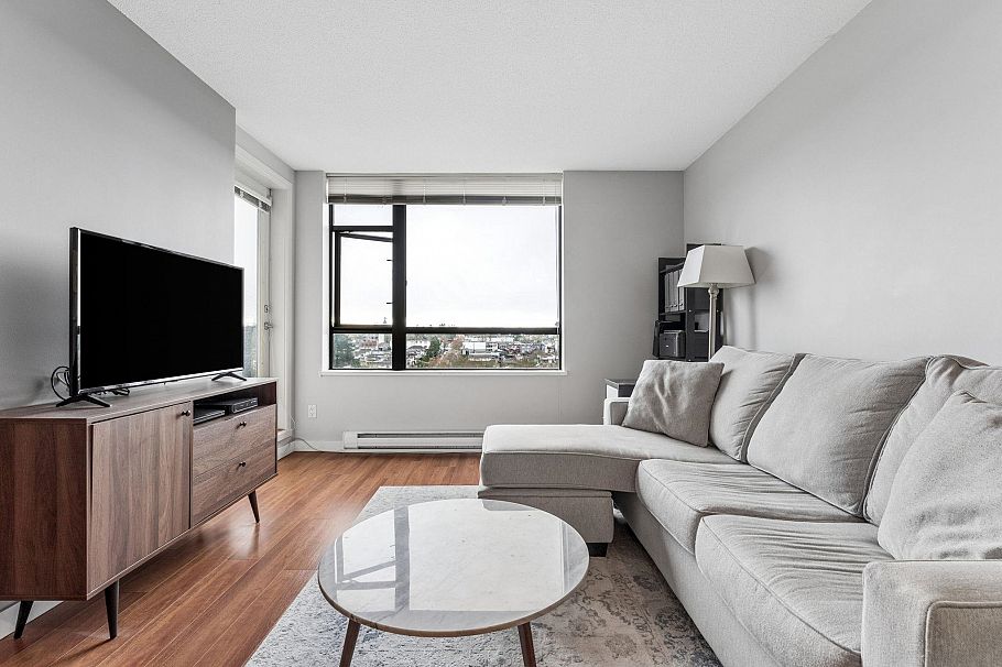 901 3520 Crowley Drive Vancouver, BC - 3