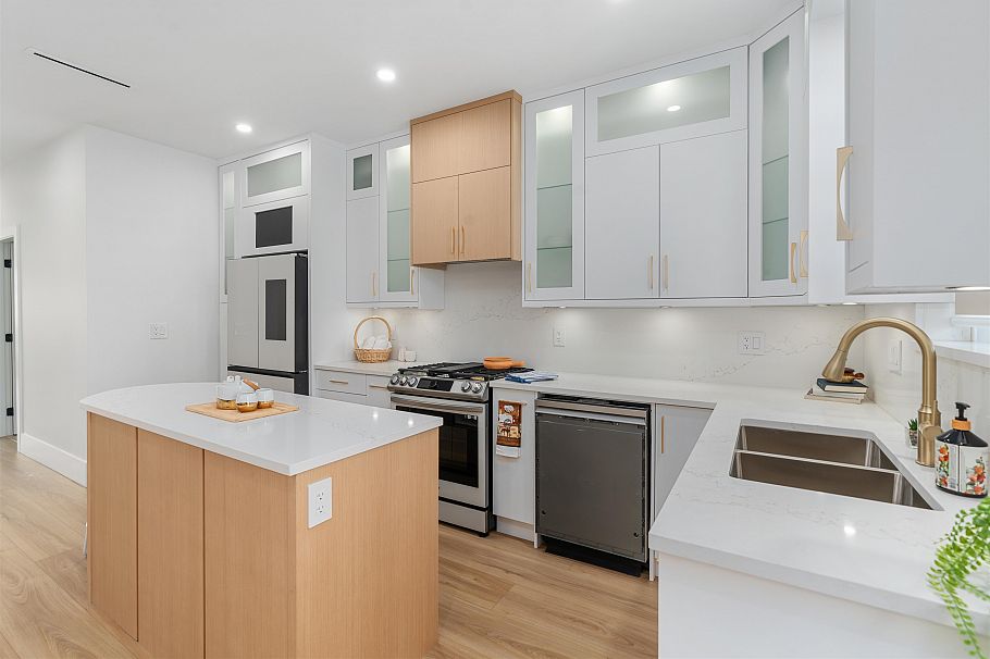 3749 Union Street Burnaby, BC - 6