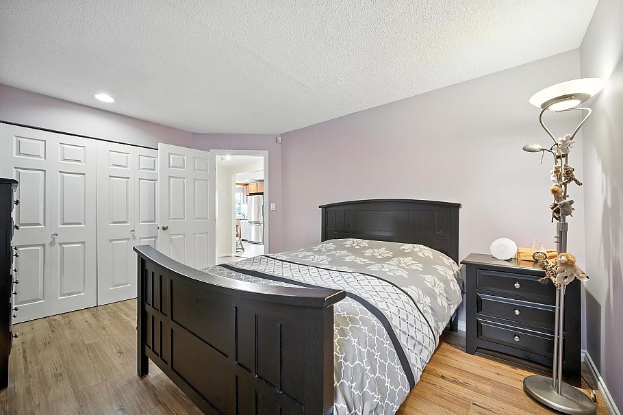 966 E 64th Avenue Vancouver, BC - 17