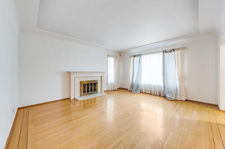 2804 Euclid Avenue Vancouver, BC - 3