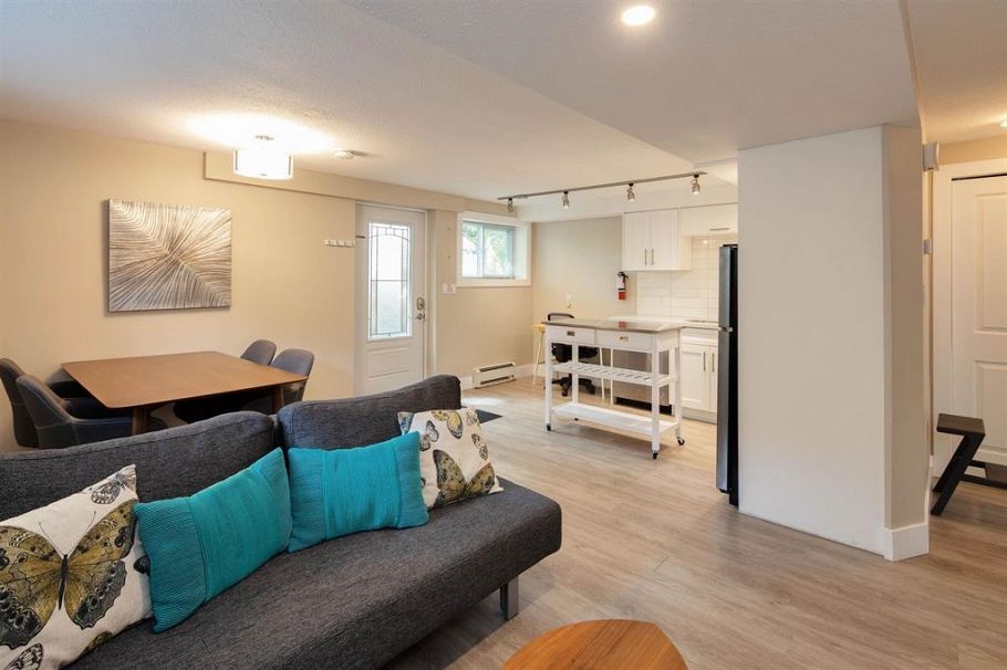 195 W 12 Avenue Vancouver, BC - 8