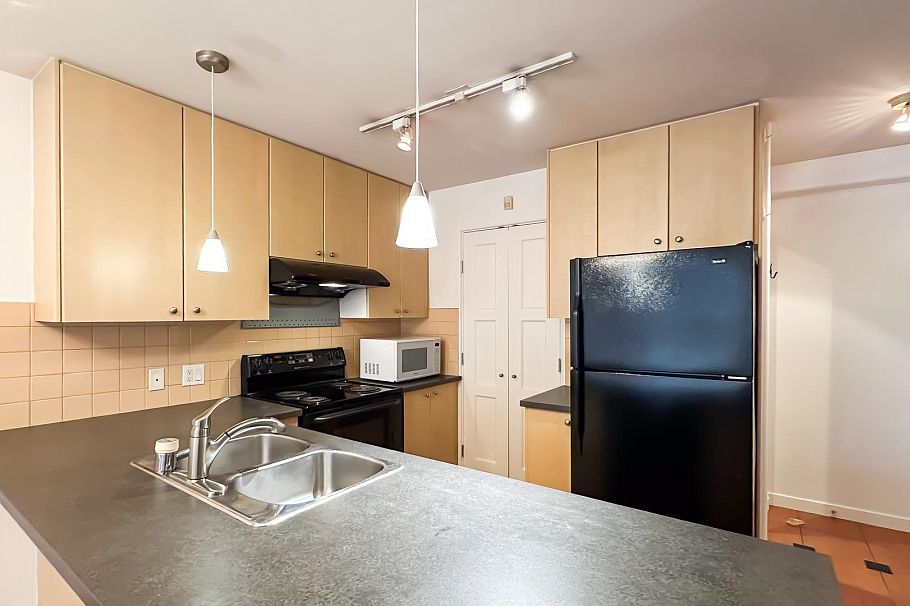 511 819 Hamilton Street Vancouver, BC - 6
