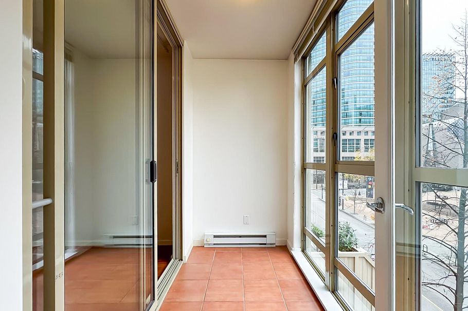 511 819 Hamilton Street Vancouver, BC - 14