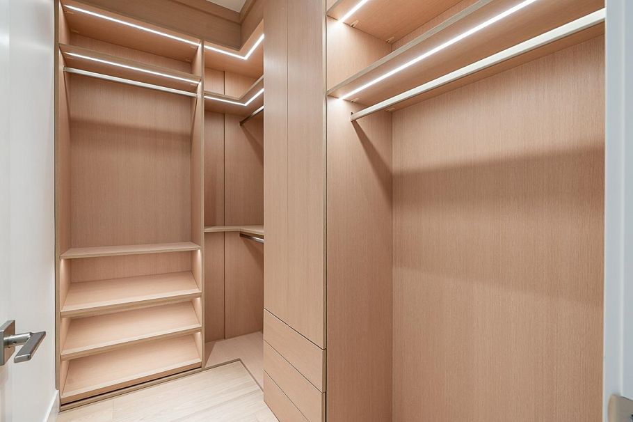 2565 W 2nd Avenue Vancouver, BC - 18