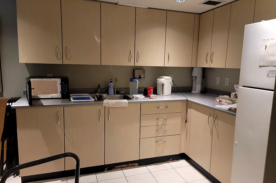 302 3663 Crowley Drive Vancouver, BC - 17