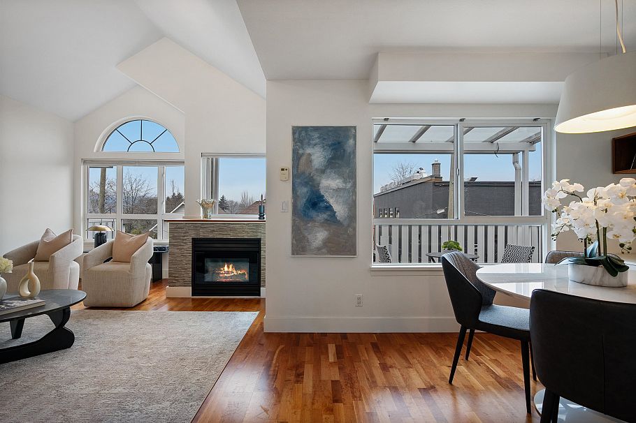 403 1623 E 2nd Avenue Vancouver, BC - 2