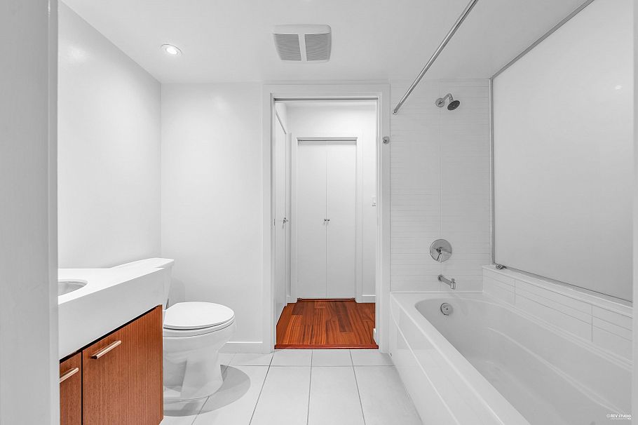 409 328 E 11th Avenue Vancouver, BC - 24