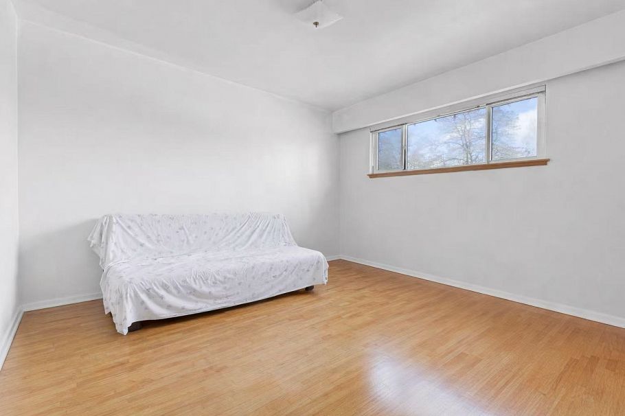 2630 E 1st Avenue Vancouver, BC - 9