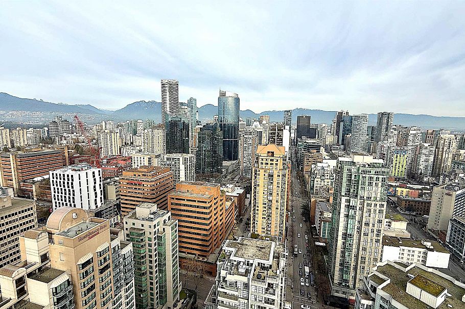 3804 1283 Howe Street Vancouver, BC - 4