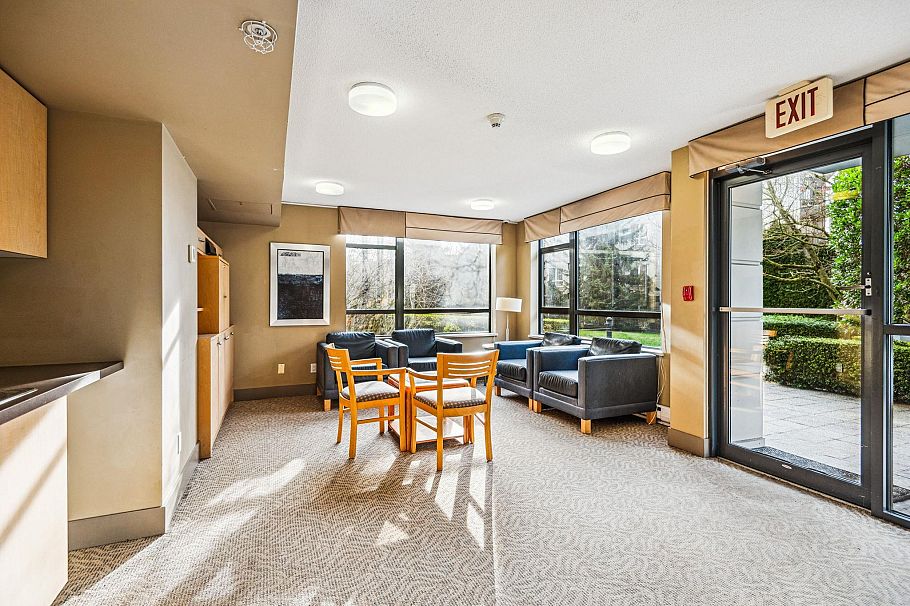 901 3520 Crowley Drive Vancouver, BC - 24