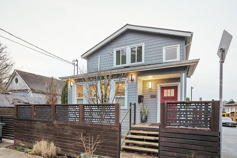 933 Mclean Drive Vancouver, BC - 15