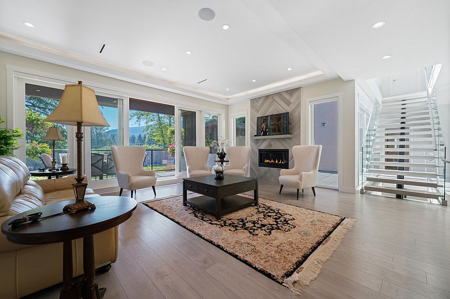 5199 Cliffridge Avenue North Vancouver, BC - 16