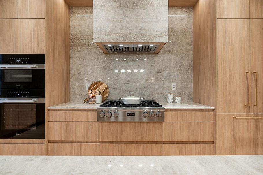 2565 W 2nd Avenue Vancouver, BC - 13