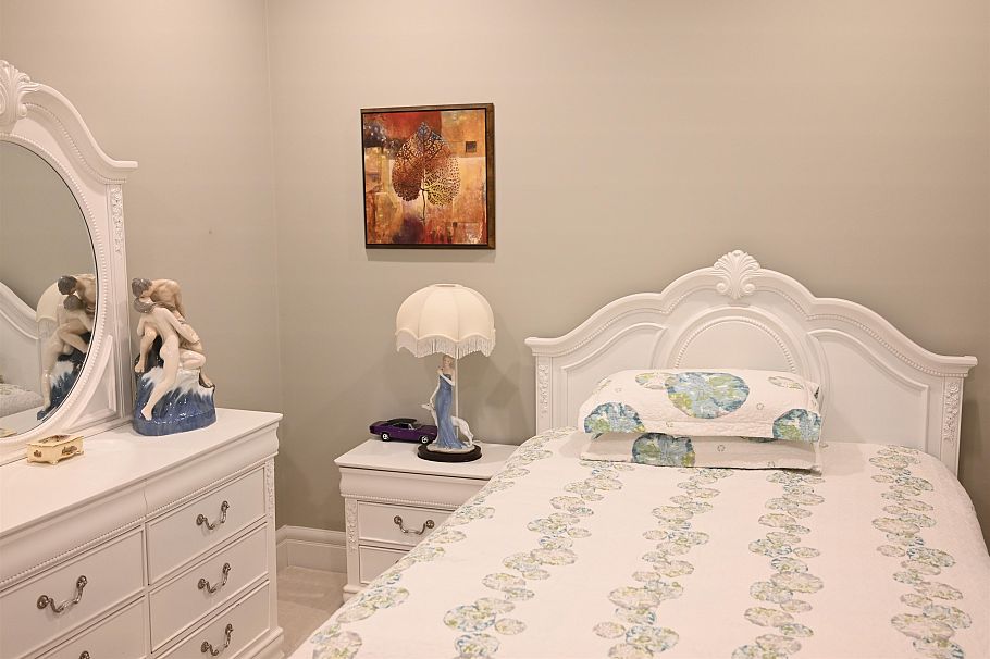 1985 W 52nd Avenue Vancouver, BC - 9