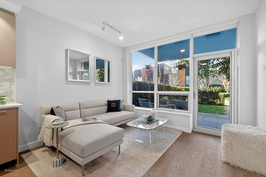 101 5608 Berton Avenue Vancouver, BC - 5