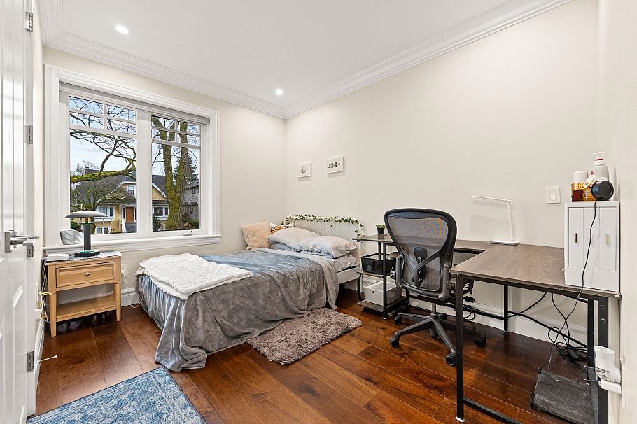 4307 W 13th Avenue Vancouver, BC - 17