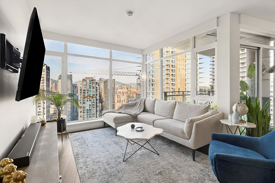 3005 1372 Seymour Street Vancouver, BC - 2