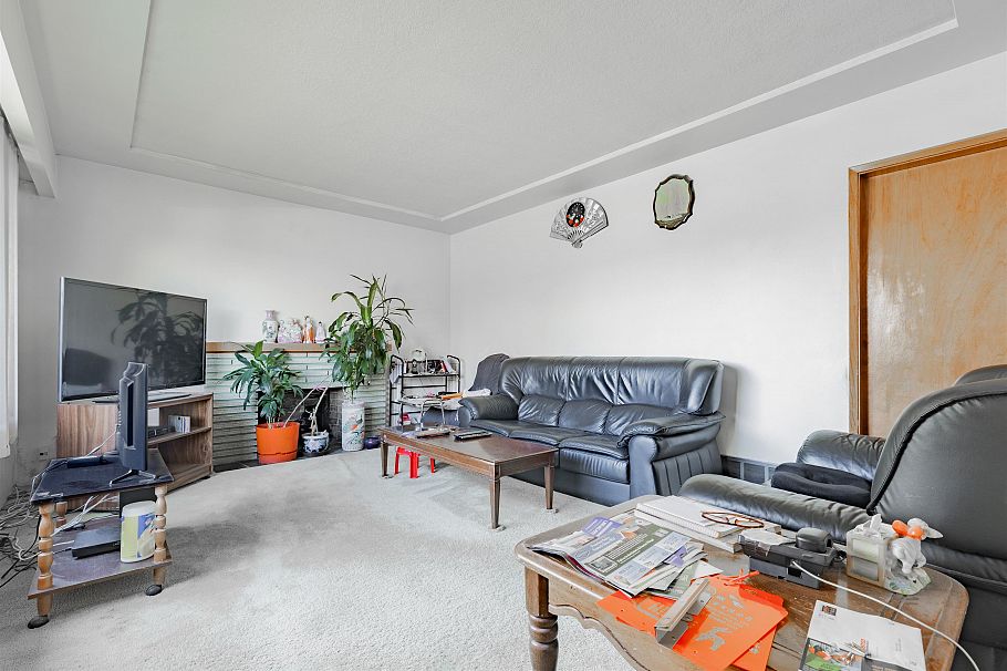 2630 E 1st Avenue Vancouver, BC - 5