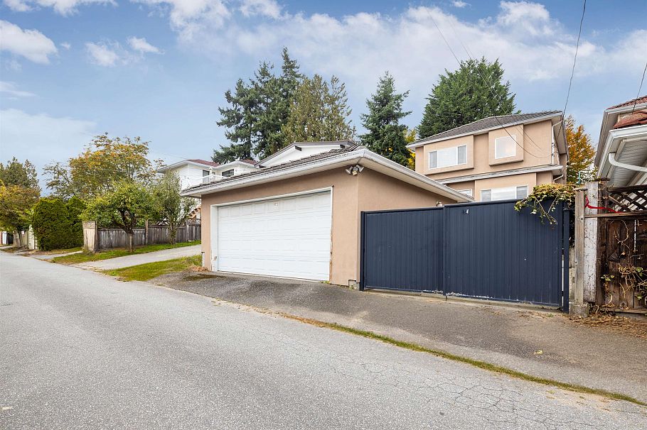 260 W 63rd Avenue Vancouver, BC - 33