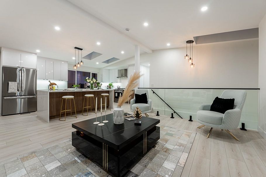 531 Greenway Avenue North Vancouver, BC - 6